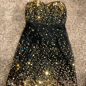 Black and gold cocktail dress!